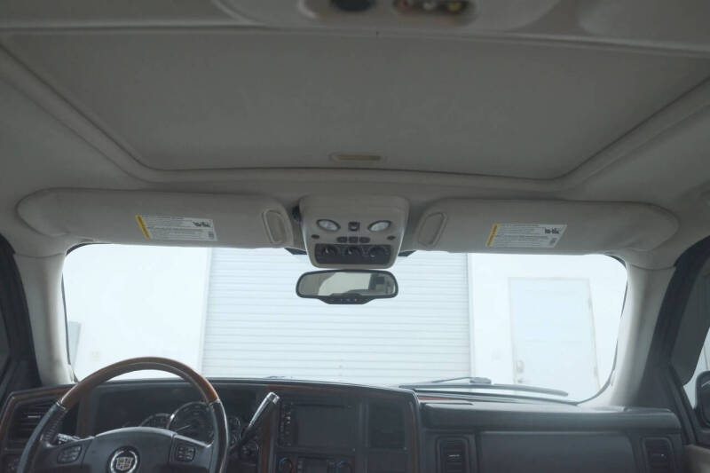 2005 Cadillac Escalade ESV Platinum Edition