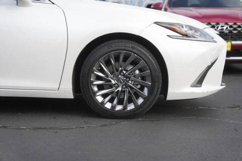 2024 Lexus ES 350 Ultra Luxury