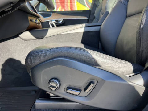 2024 Volvo XC90 B6 Plus Bright Theme 6P