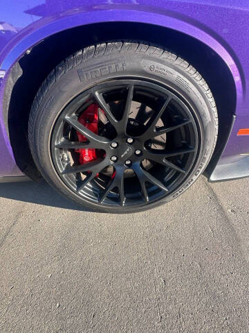 2016 Dodge Challenger SRT Hellcat