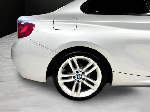 2017 BMW 2 Series 230i