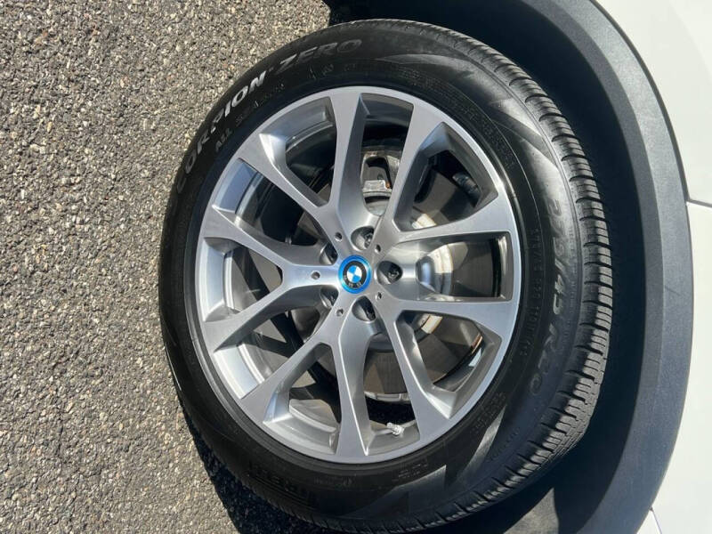 2025 BMW X5 xDrive50e