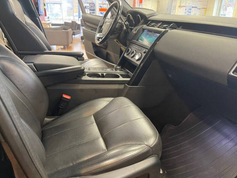 2018 Land Rover Discovery SE