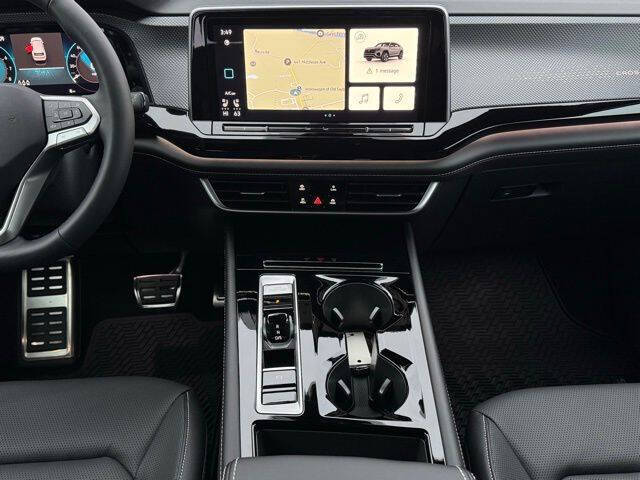 2026 Volkswagen Atlas Cross Sport SEL R-Line Black 4Motion