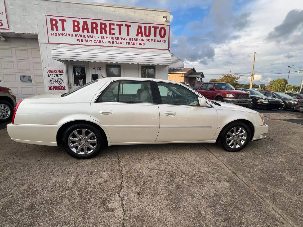 2008 Cadillac DTS for sale at RT Barrett Auto Group in Austintown, OH