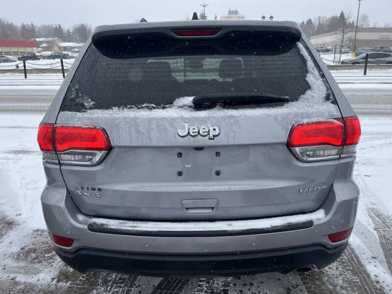 2017 Jeep Grand Cherokee Laredo