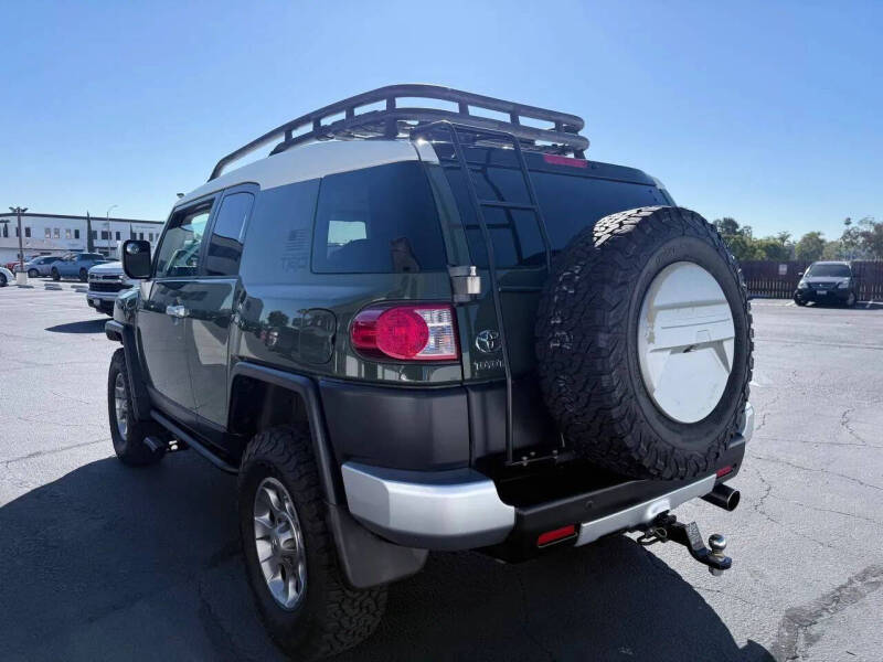 2011 Toyota FJ Cruiser