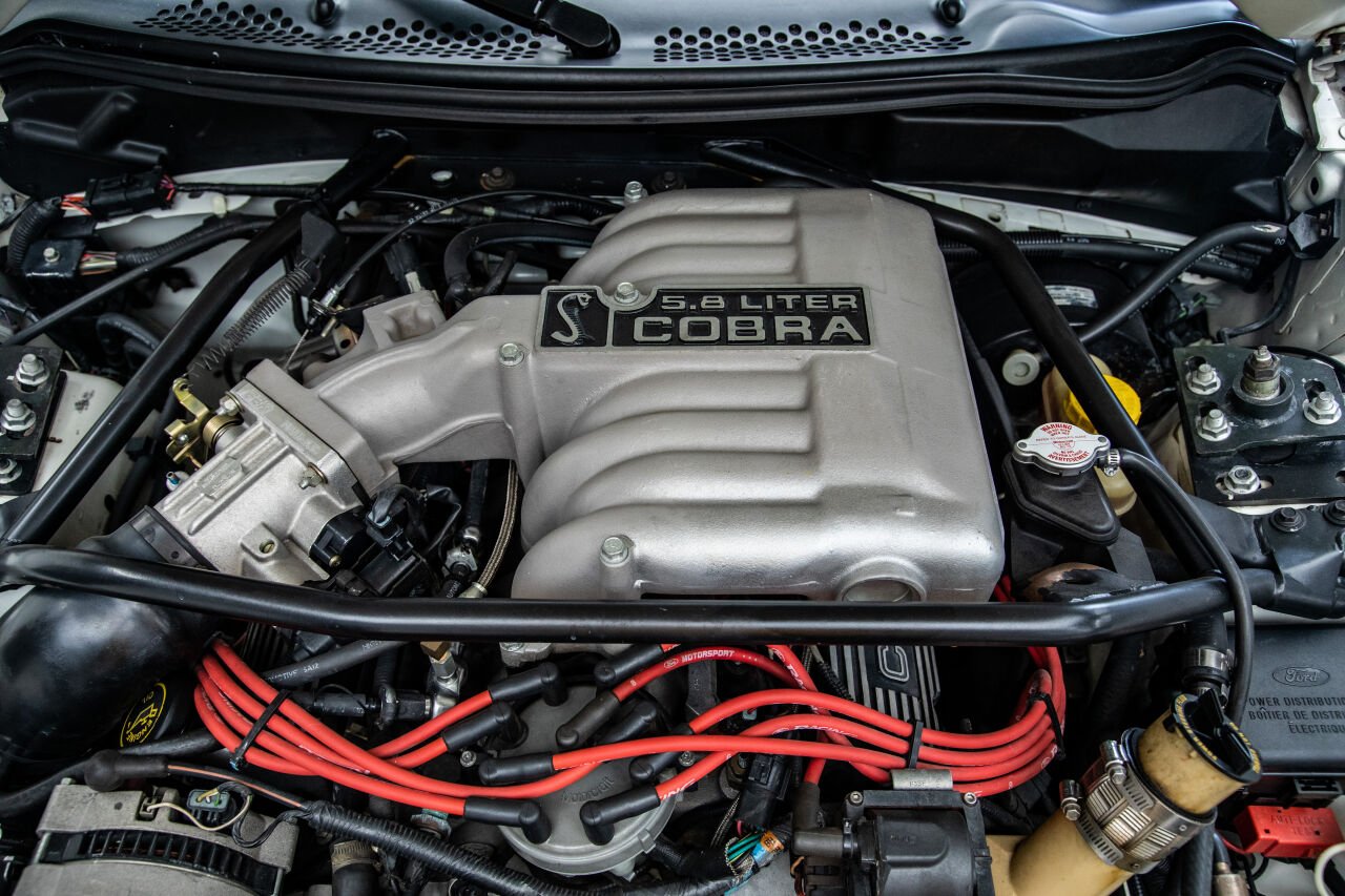 1995 Ford Mustang SVT Cobra 15