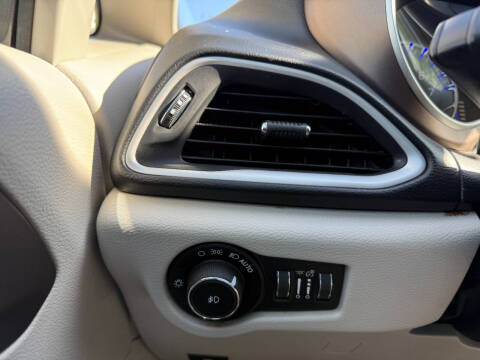 2018 Chrysler Pacifica Touring L