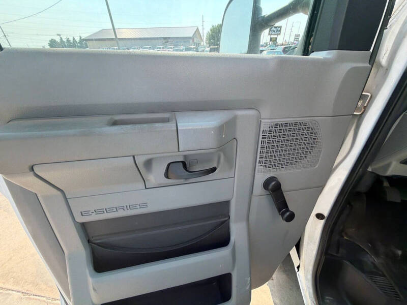 2012 Ford E-Series