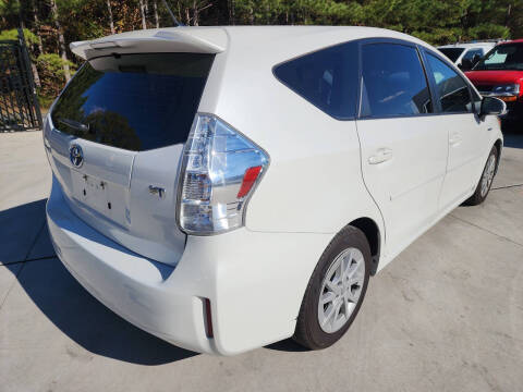 2014 Toyota Prius v Two