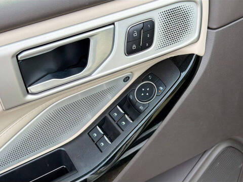 2023 Ford Explorer Platinum