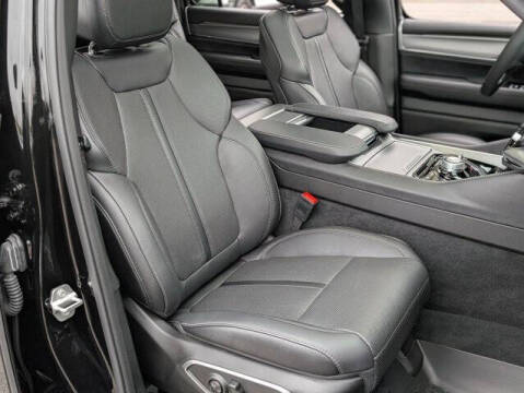 2024 Jeep Wagoneer Carbide