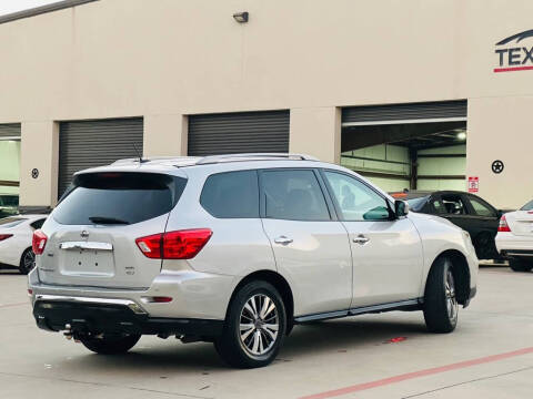 2018 Nissan Pathfinder S