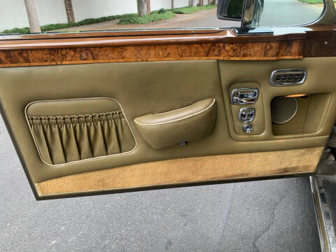 1982 Rolls-Royce Corniche