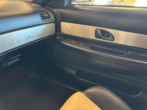 2003 Ford Thunderbird