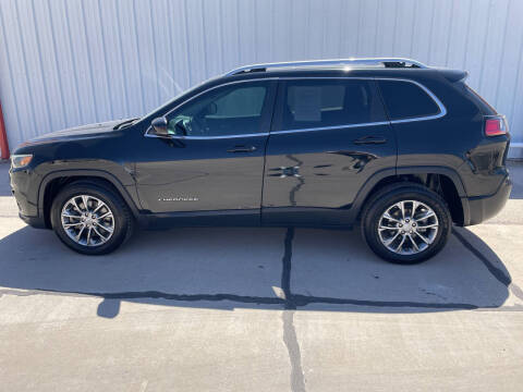 2019 Jeep Cherokee for sale at WESTERN MOTOR COMPANY in Hobbs NM