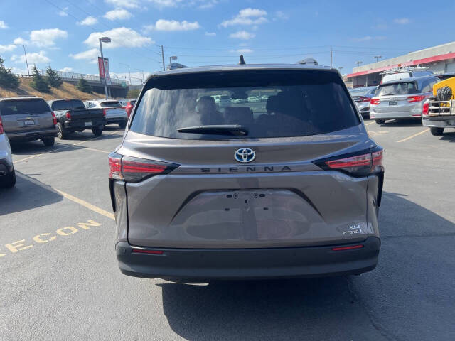 2022 Toyota Sienna for sale at Envision Toyota of Milpitas in Milpitas, CA