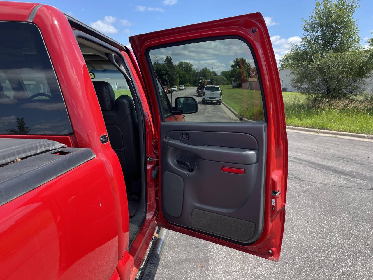 2005 GMC Sierra 1500 for sale at Twin Cities Auctions in Elk River, MN