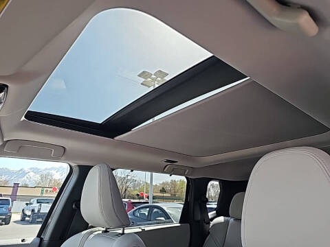 2025 Mitsubishi Outlander SEL Platinum Edition