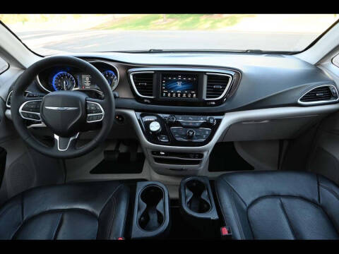 2018 Chrysler Pacifica Touring L