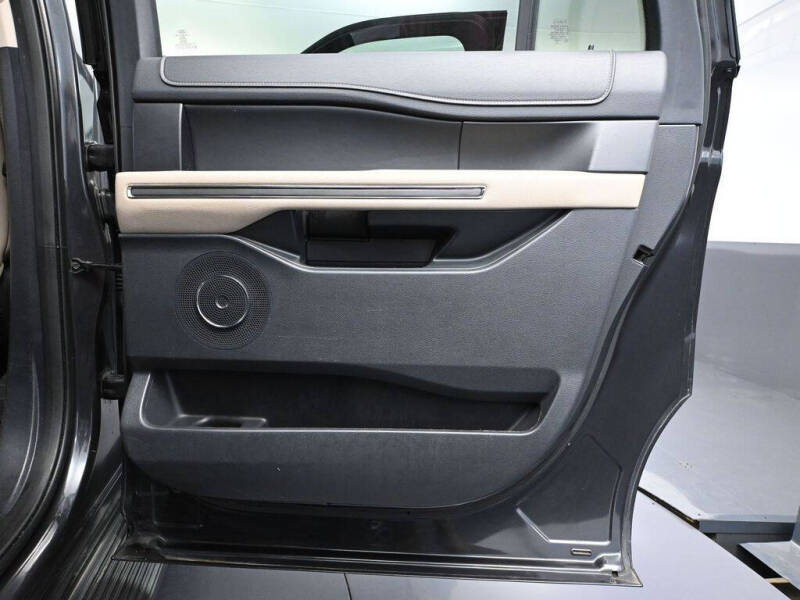 2023 Ford Expedition MAX XLT