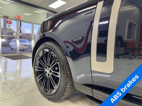 2025 Land Rover Range Rover P400 SE