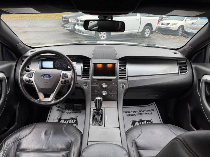 2016 Ford Taurus SEL