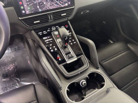 2023 Porsche Cayenne