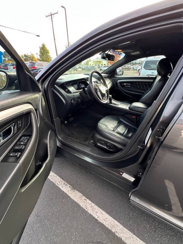 2015 Ford Taurus SEL