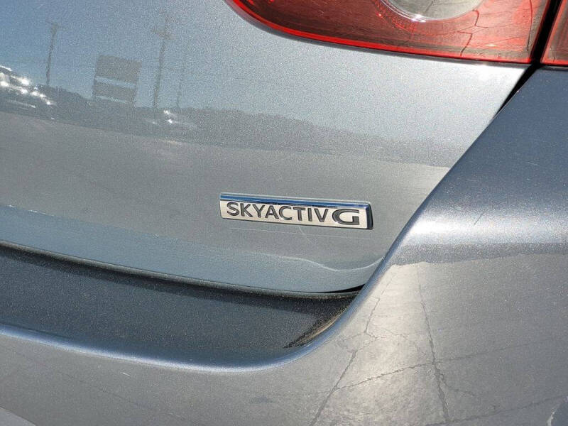 2023 Mazda Mazda3 Sedan 2.5 S Carbon Edition