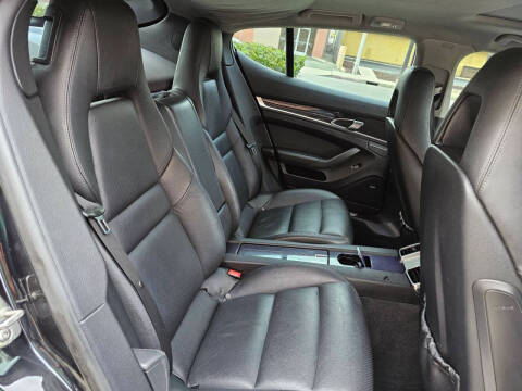 2011 Porsche Panamera