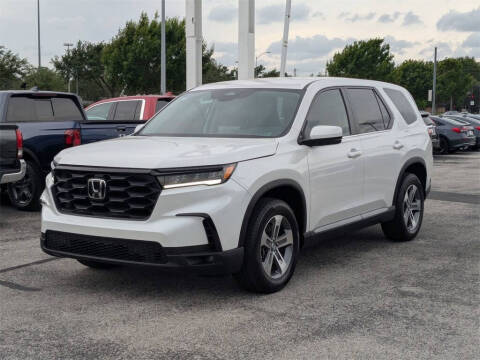 2024 Honda Pilot EX-L w/Rear Captain's Chairs