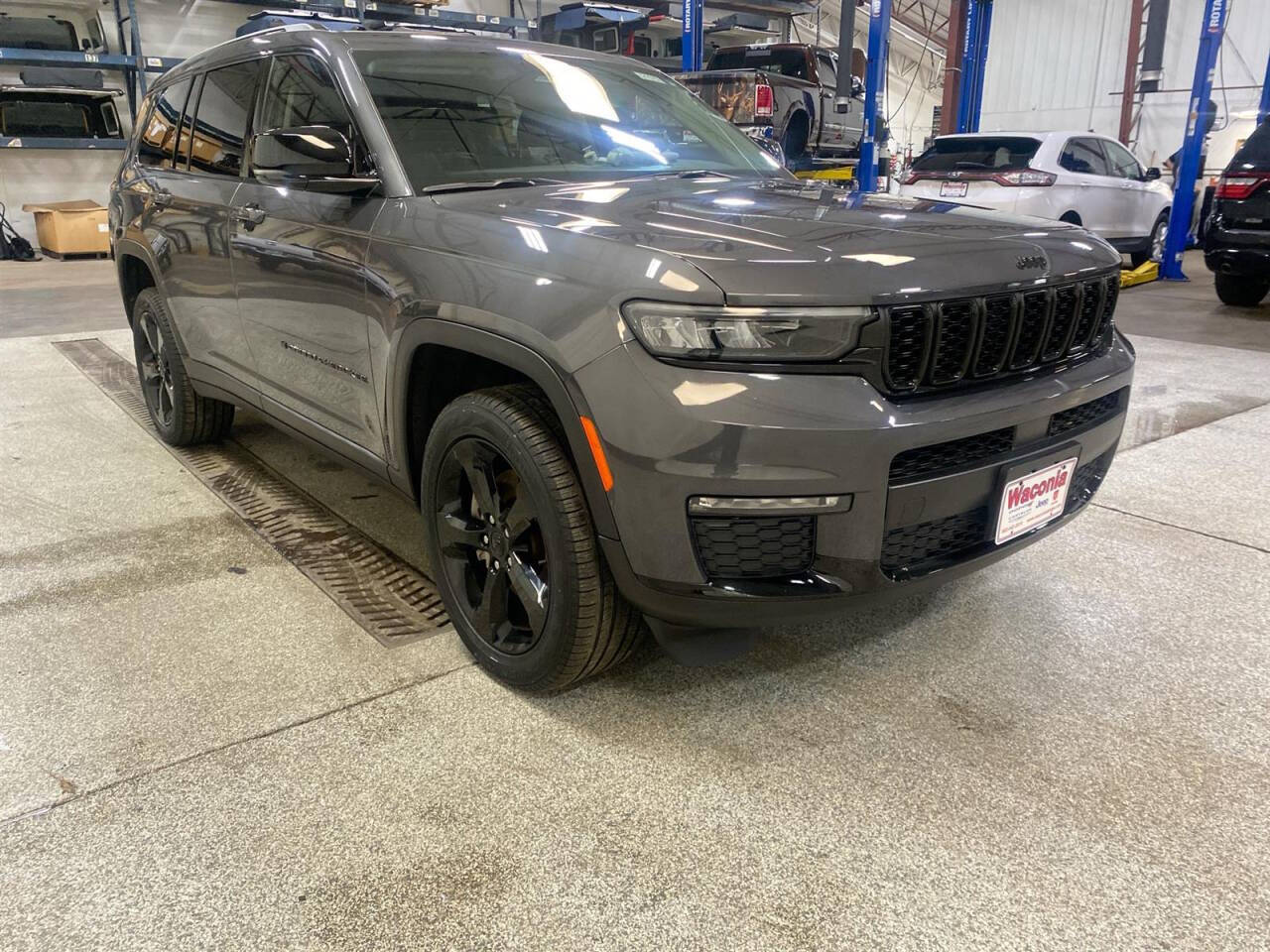 2023 Jeep Grand Cherokee L for sale at Victoria Auto Sales in Victoria, MN