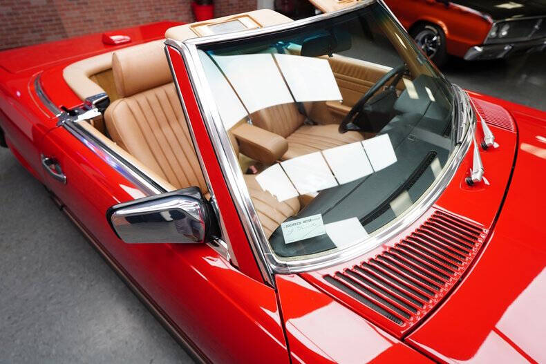 1986 Mercedes-Benz 560-Class 560 SL