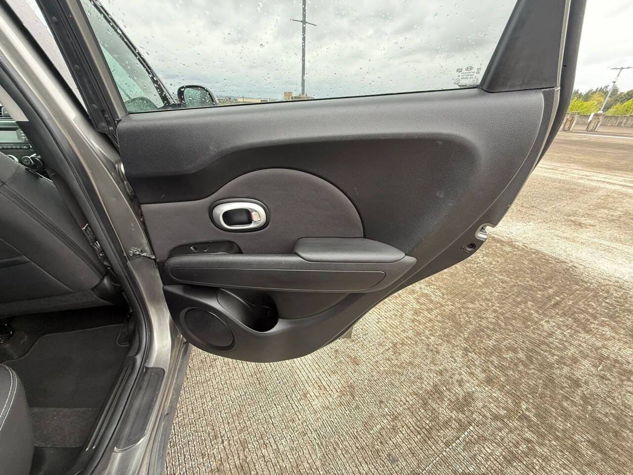 Silver 2014 Kia Soul Base 4dr Crossover 6A 22