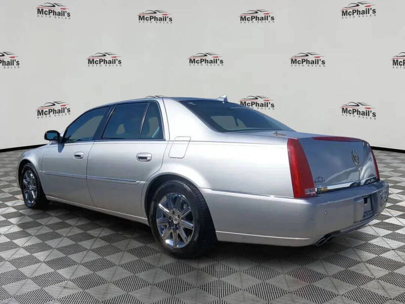 2011 Cadillac DTS Premium Collection