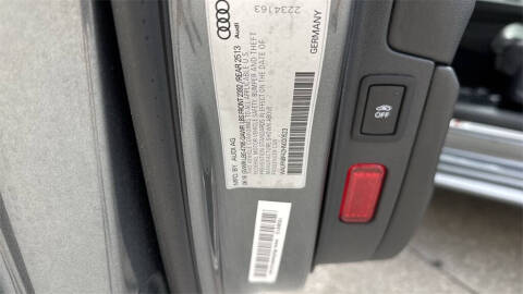 2017 Audi A4 2.0T quattro Prestige