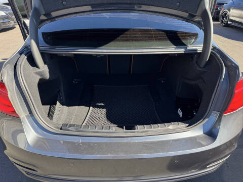 2017 BMW 3 Series 330i