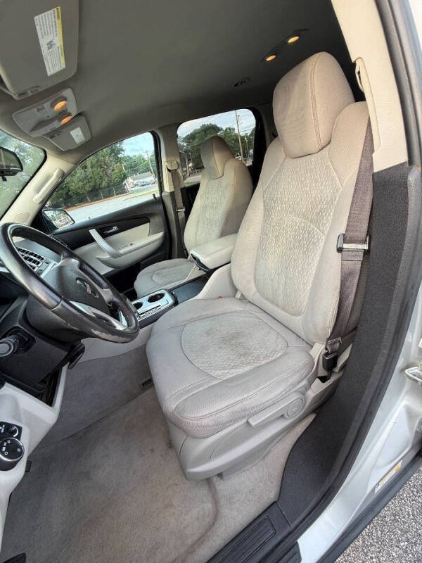 2011 GMC Acadia SL