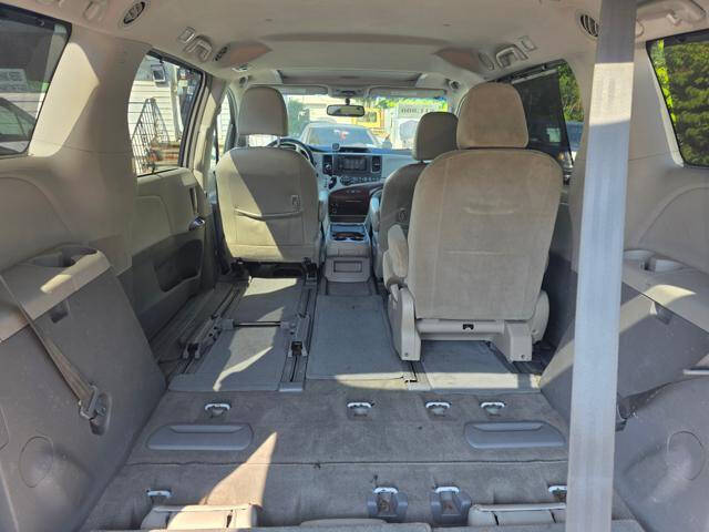2013 Toyota Sienna