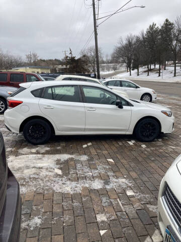 2017 Subaru Impreza 2.0i