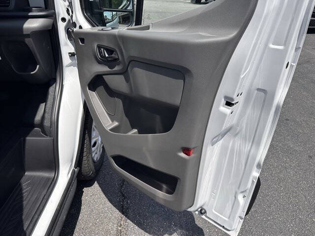 2025 Ford Transit 250