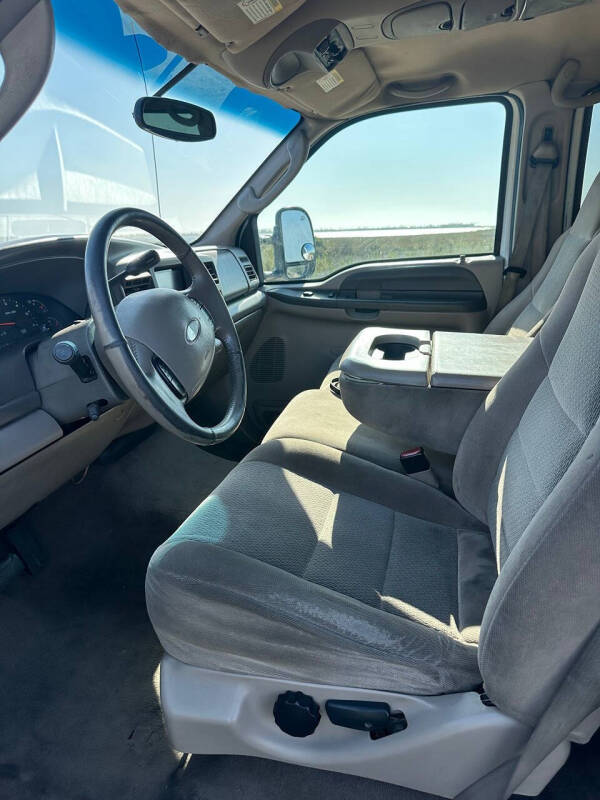 2003 Ford Excursion XLT