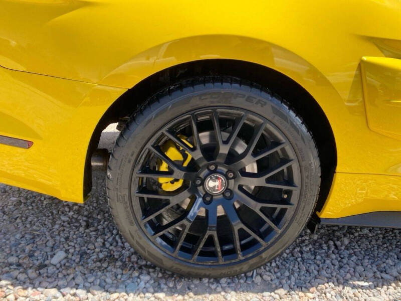 2017 Ford Mustang V6
