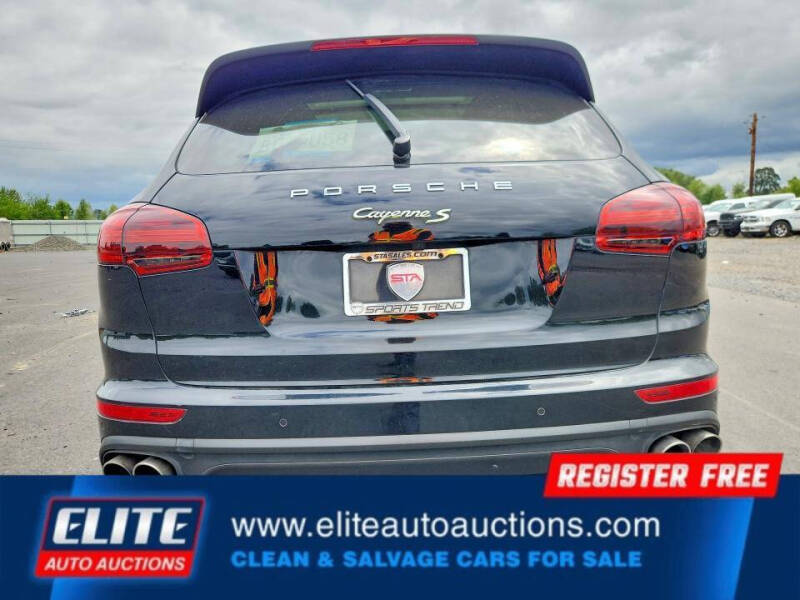 2016 Porsche Cayenne S E-Hybrid