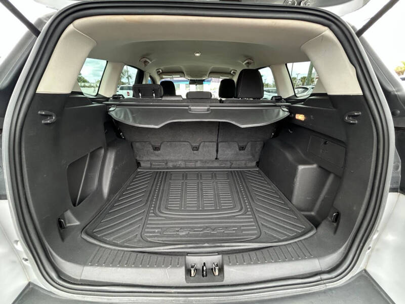 2019 Ford Escape S