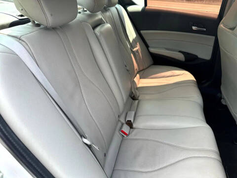 2019 Acura ILX w/Premium