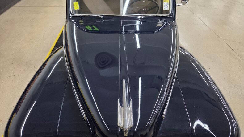 1947 Ford Deluxe