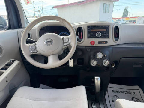 2011 Nissan cube